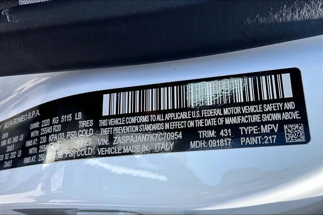 2019 Alfa Romeo Stelvio - Image 19 of 20