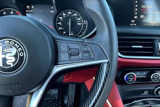 2019 Alfa Romeo Stelvio - Image 12 of 20