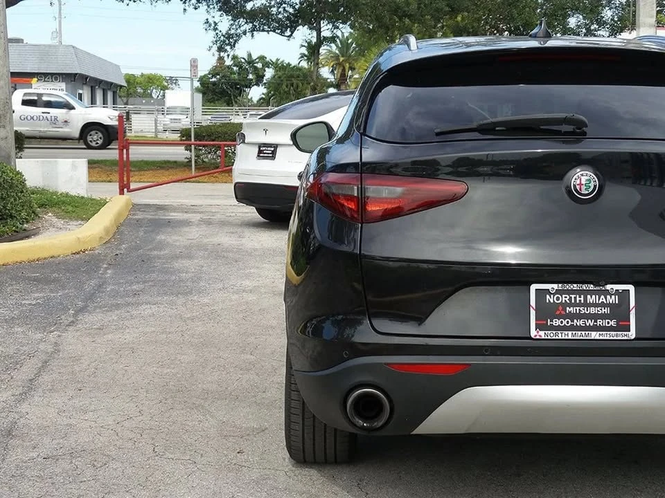 2019 Alfa Romeo Stelvio - Image 13 of 20