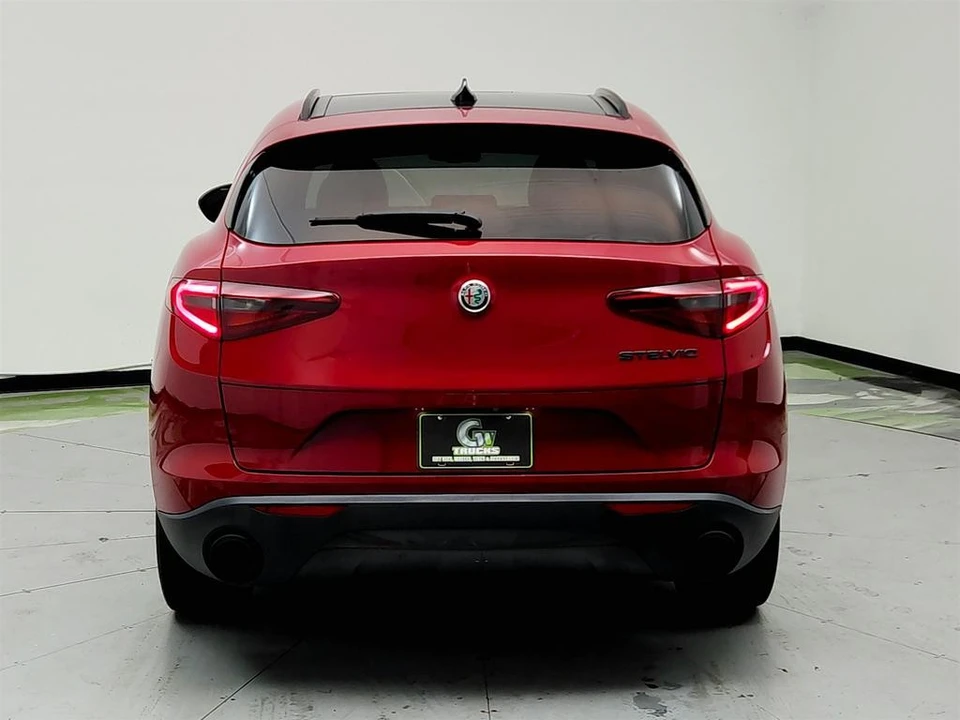 2019 Alfa Romeo Stelvio - Image 6 of 12