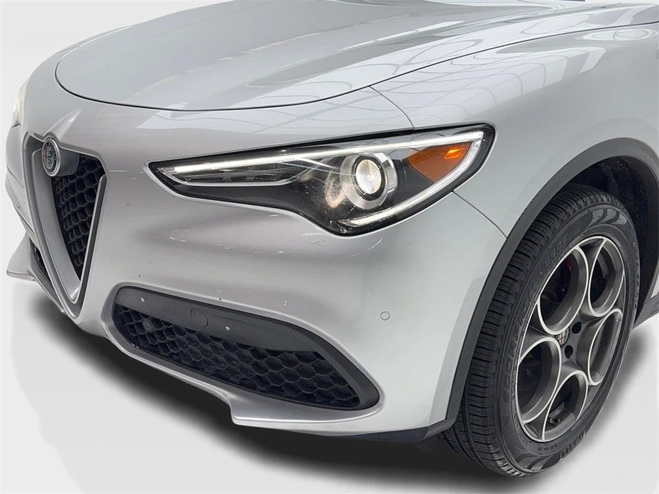 2019 Alfa Romeo Stelvio - Image 5 of 12