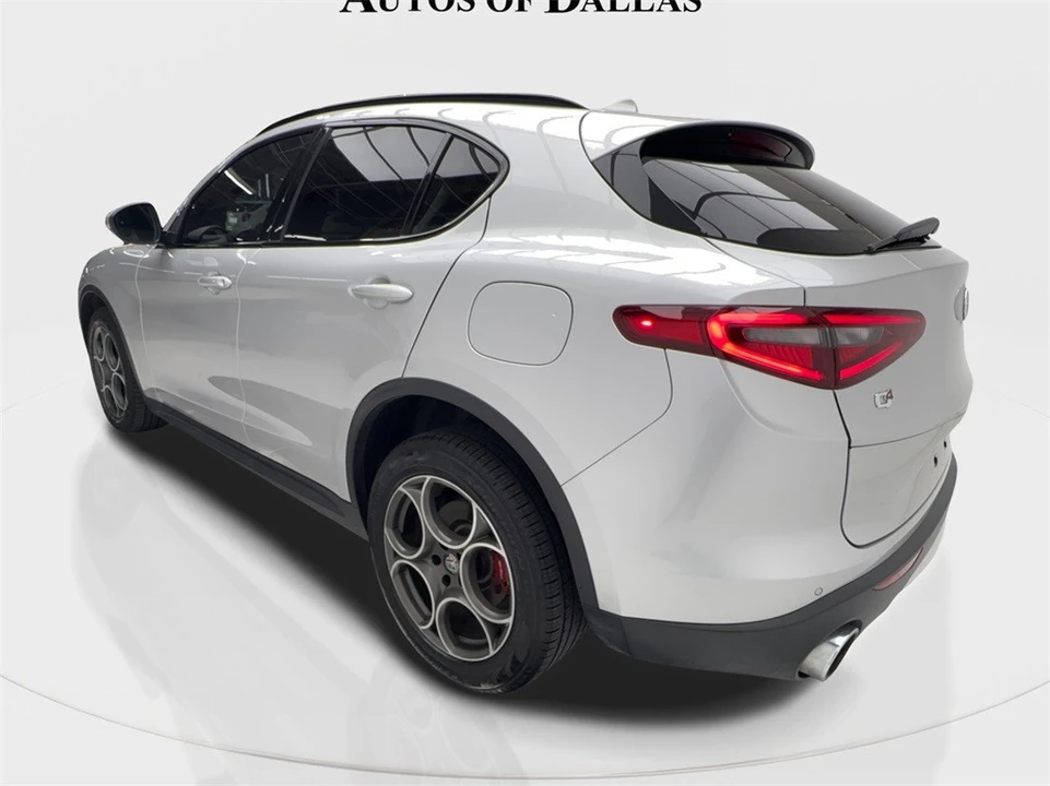 2019 Alfa Romeo Stelvio - Image 10 of 12