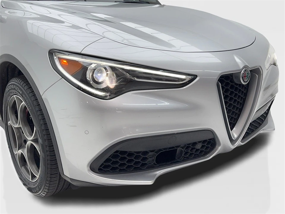 2019 Alfa Romeo Stelvio - Image 3 of 12