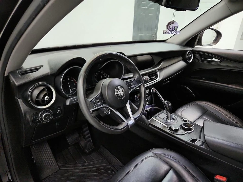 2019 Alfa Romeo Stelvio - Image 13 of 31