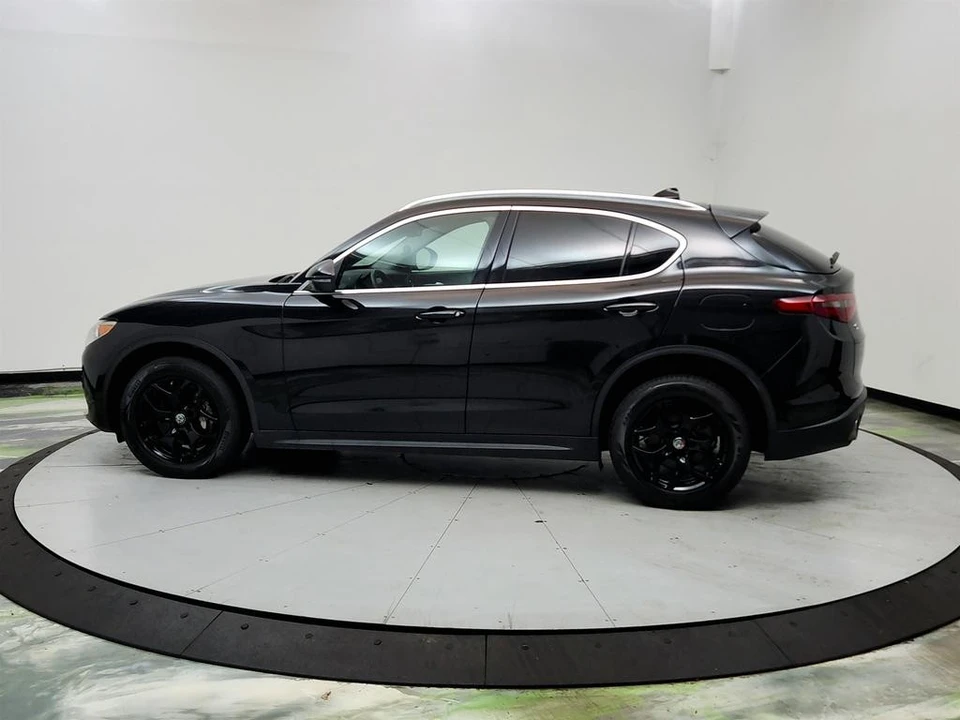 2019 Alfa Romeo Stelvio - Image 8 of 31