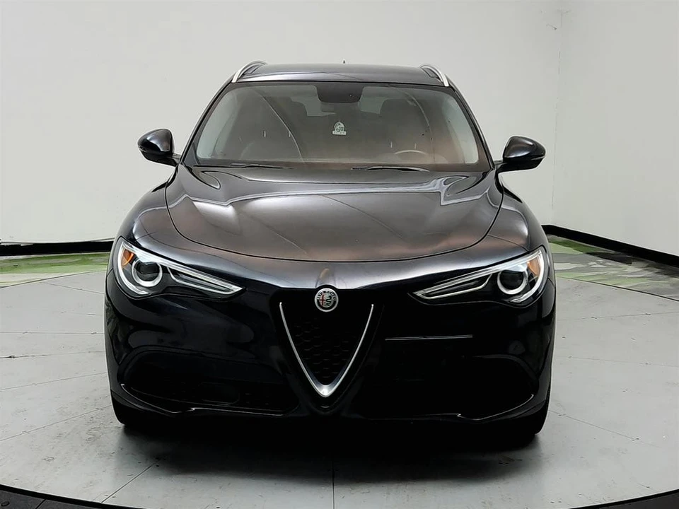 2019 Alfa Romeo Stelvio - Image 2 of 31