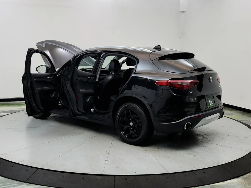 2019 Alfa Romeo Stelvio - Image 12 of 31