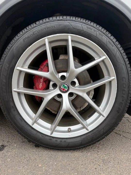 2019 Alfa Romeo Stelvio - Image 7 of 19
