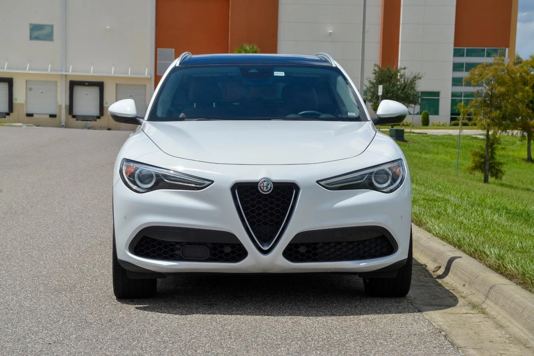 2019 Alfa Romeo Stelvio - Image 29 of 31
