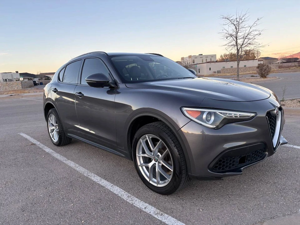 2019 Alfa Romeo Stelvio - Image 2 of 13