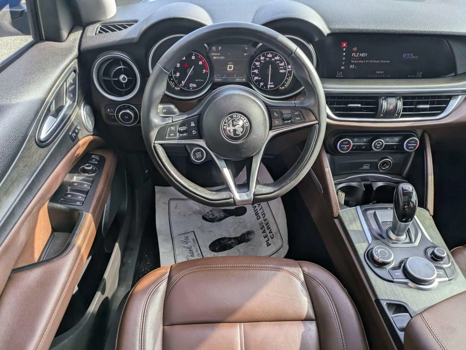 2019 Alfa Romeo Stelvio - Image 14 of 20