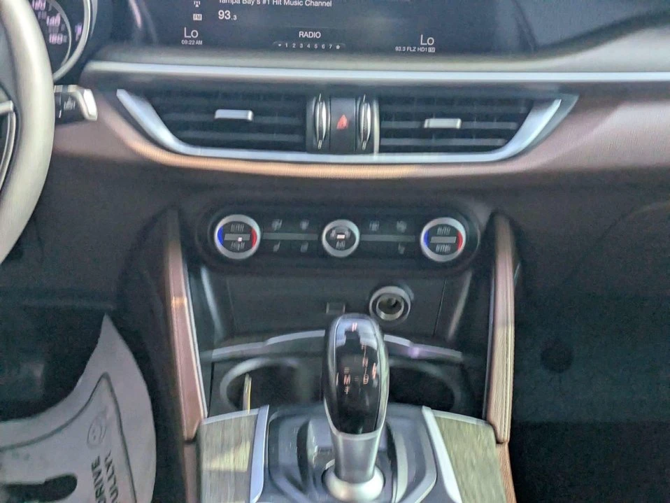 2019 Alfa Romeo Stelvio - Image 16 of 20