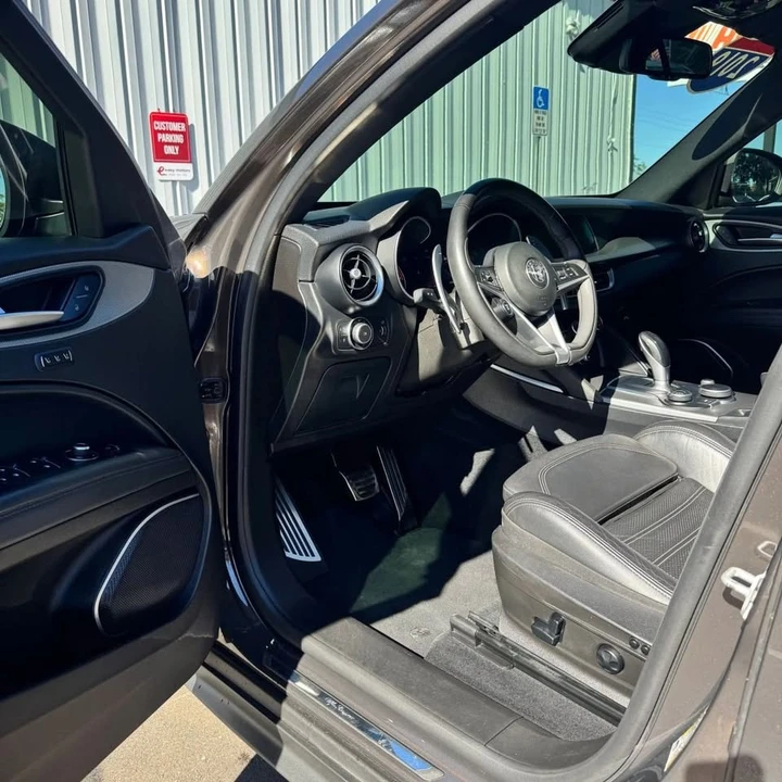 2019 Alfa Romeo Stelvio - Image 7 of 15