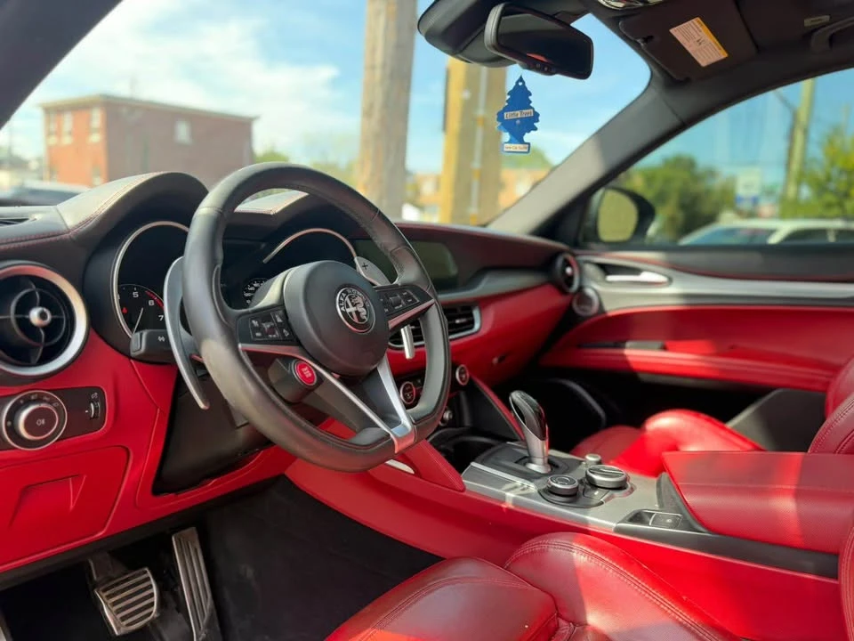 2019 Alfa Romeo Stelvio - Image 2 of 11