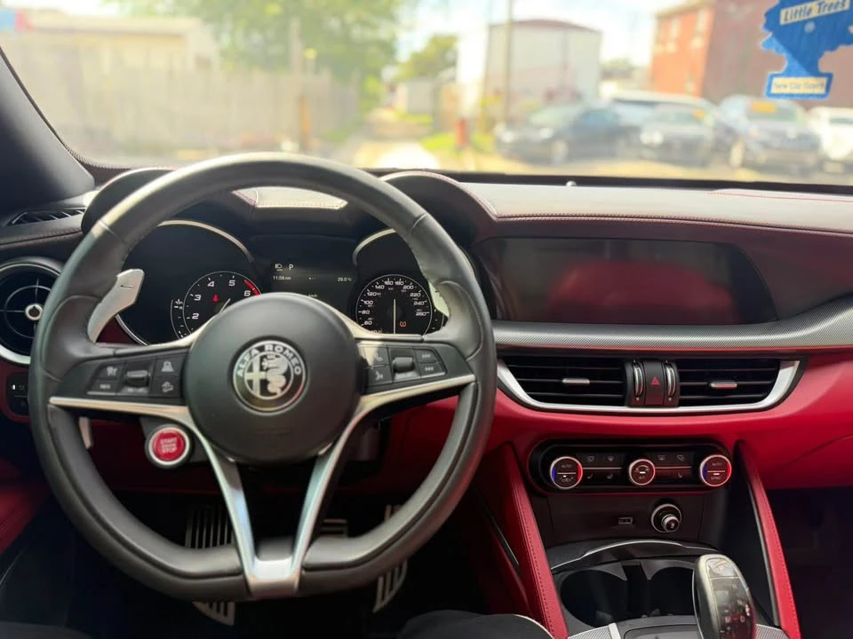 2019 Alfa Romeo Stelvio - Image 5 of 11