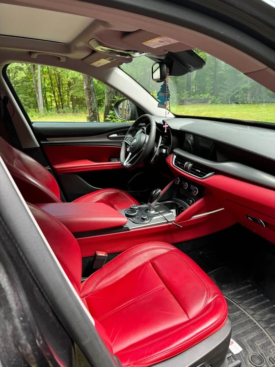 2019 Alfa Romeo Stelvio - Image 5 of 10