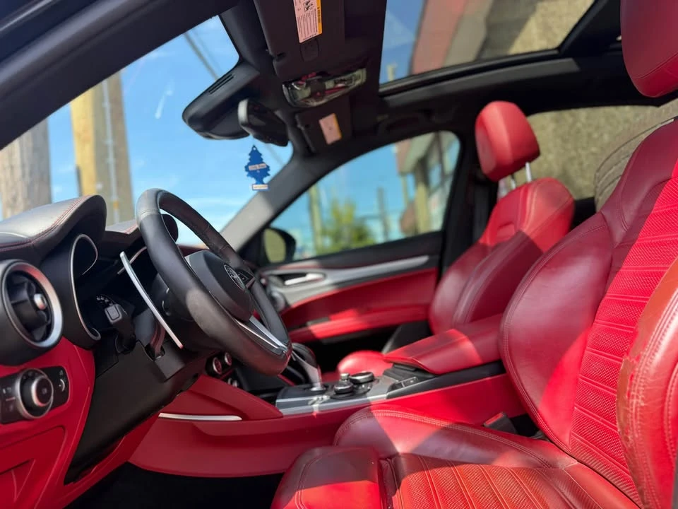 2019 Alfa Romeo Stelvio - Image 11 of 12