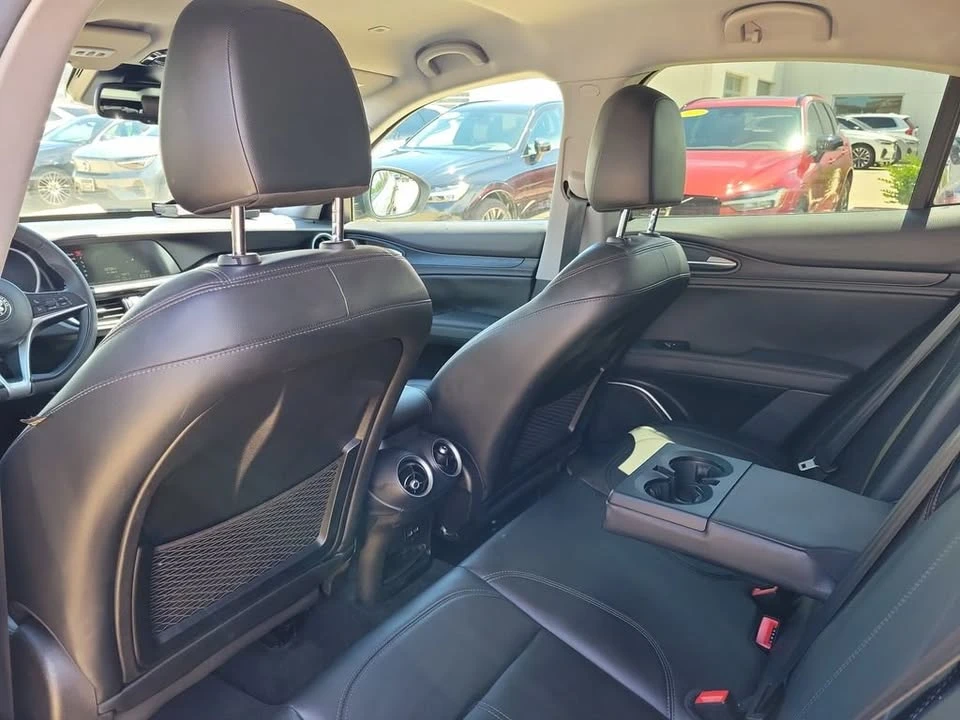 2019 Alfa Romeo Stelvio - Image 11 of 17