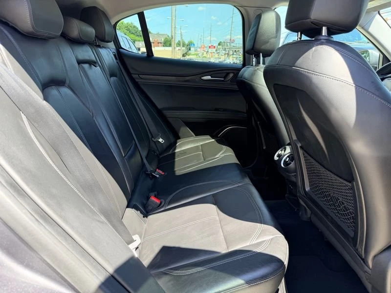 2019 Alfa Romeo Stelvio - Image 15 of 20