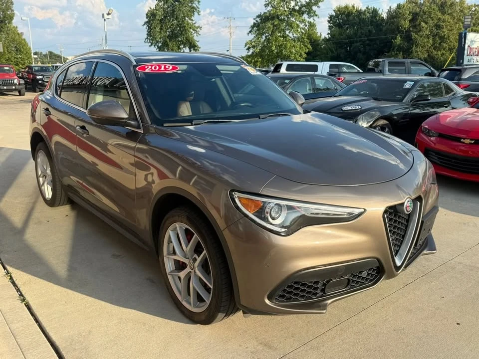 2019 Alfa Romeo Stelvio - Image 2 of 20