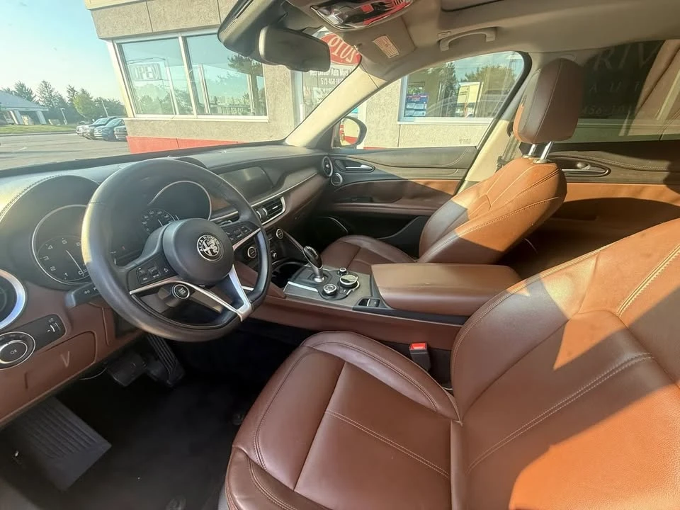 2019 Alfa Romeo Stelvio - Image 9 of 20