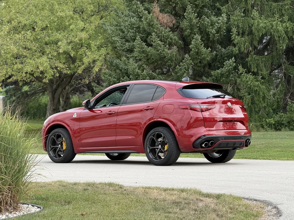 2019 Alfa Romeo Stelvio Quadrifoglio - Image 5 of 8