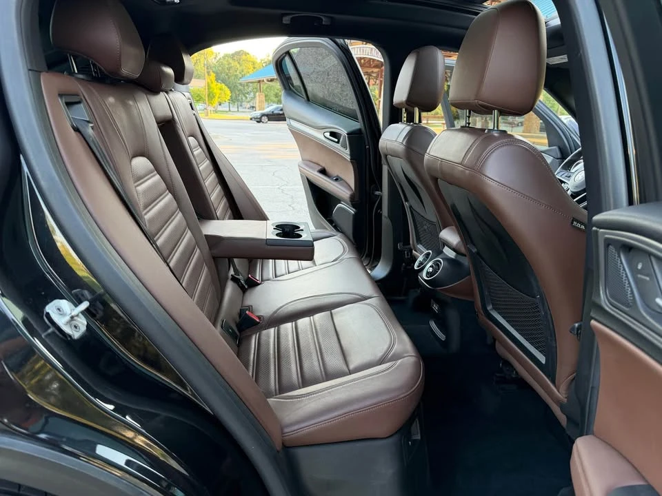 2019 Alfa Romeo Stelvio - Image 11 of 20