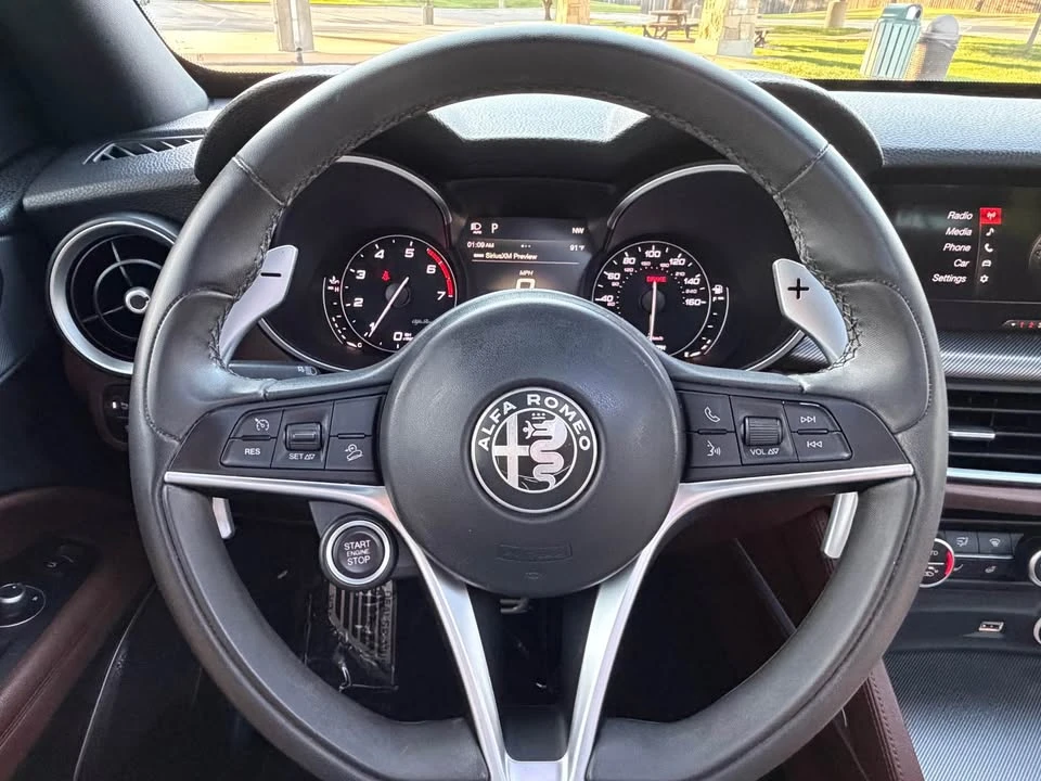 2019 Alfa Romeo Stelvio - Image 14 of 20