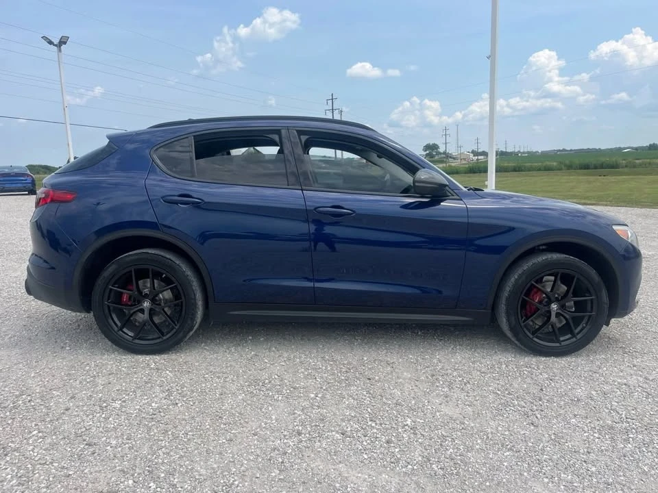 2019 Alfa Romeo Stelvio - Image 2 of 20