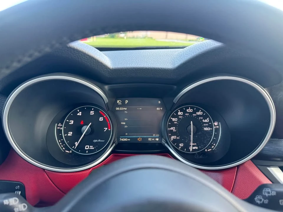 2019 Alfa Romeo Stelvio - Image 16 of 18