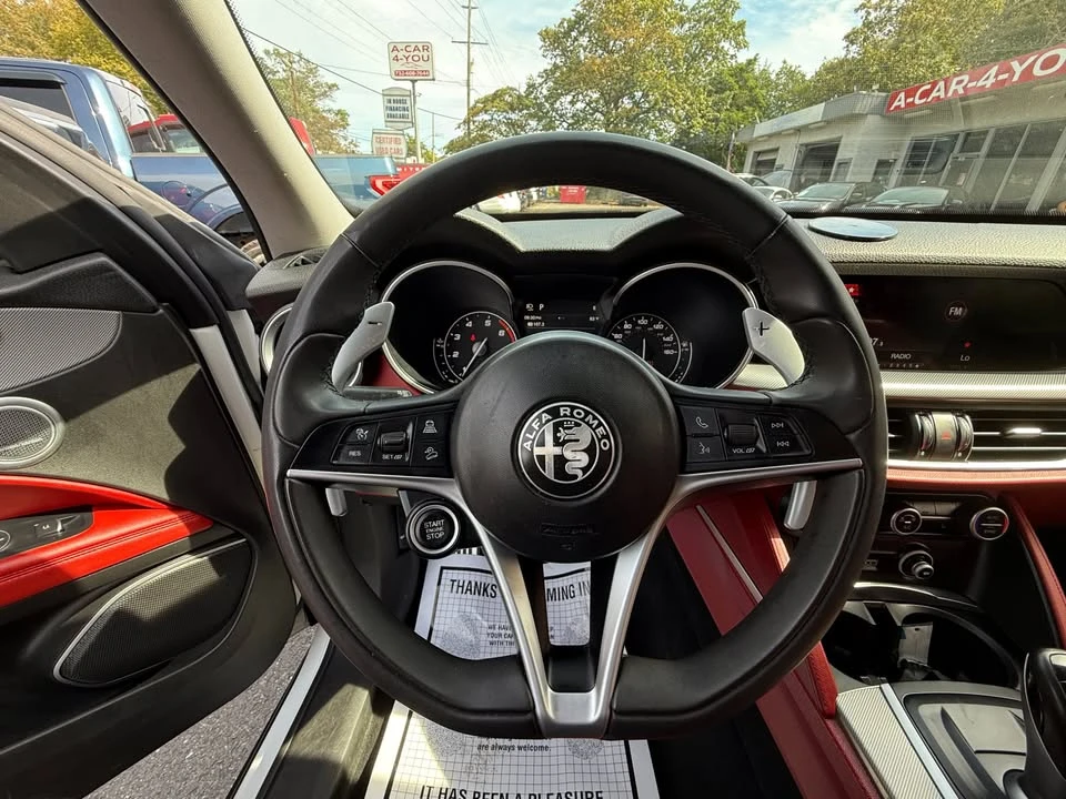 2019 Alfa Romeo Stelvio - Image 14 of 20