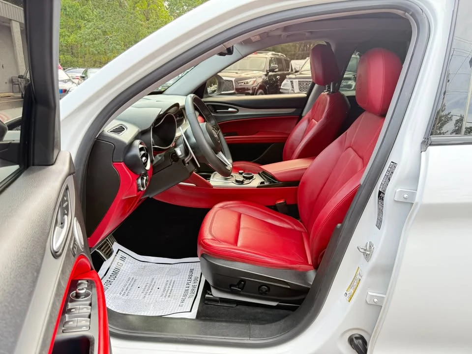 2019 Alfa Romeo Stelvio - Image 10 of 20
