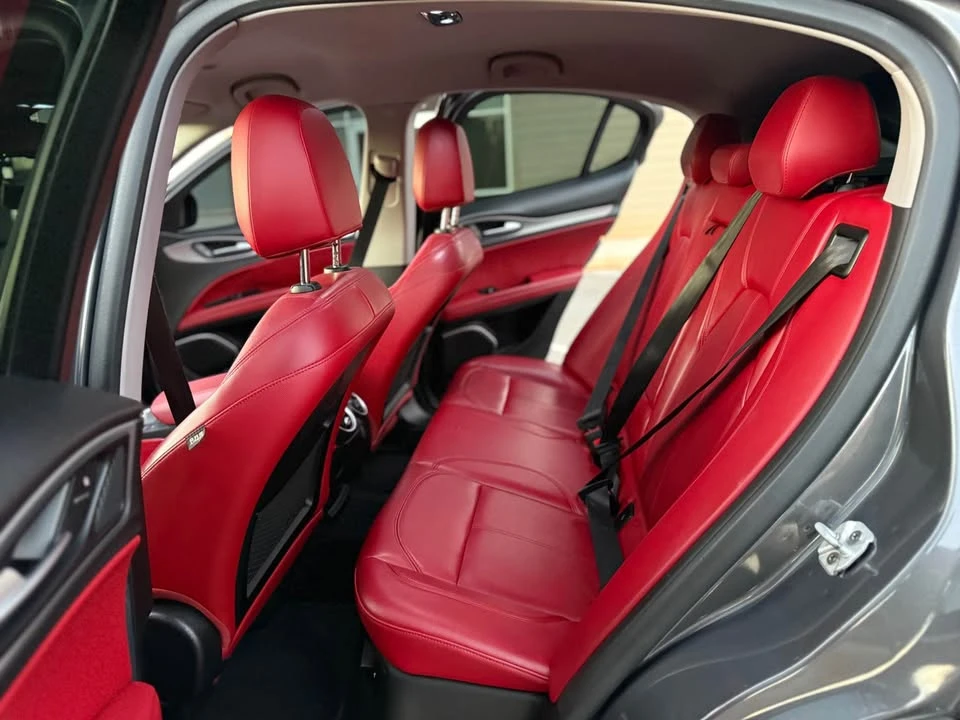 2019 Alfa Romeo Stelvio - Image 14 of 20
