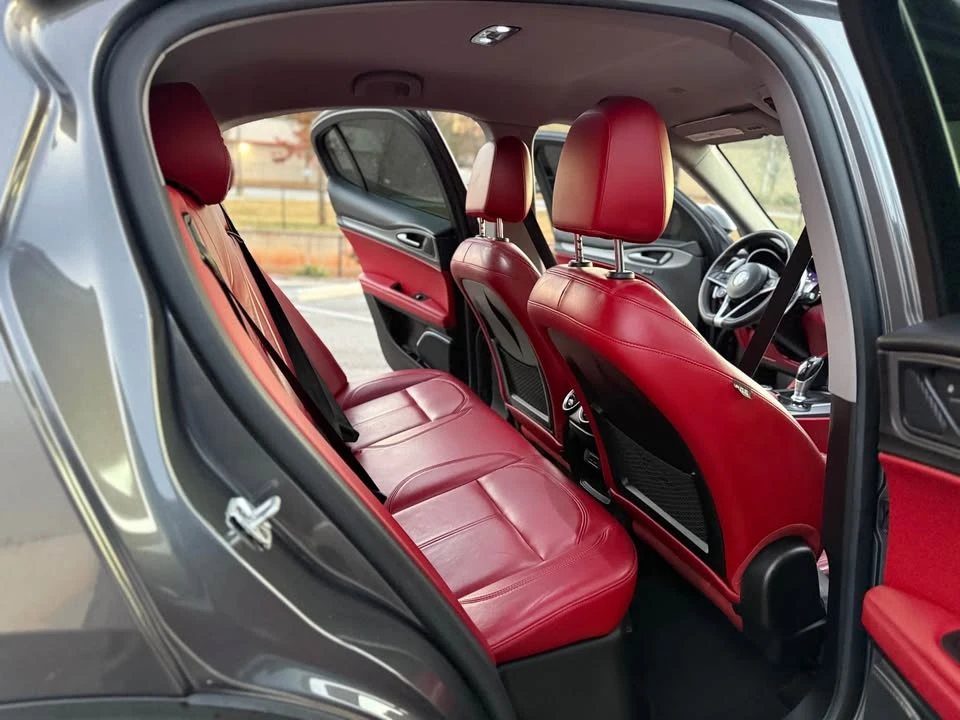 2019 Alfa Romeo Stelvio - Image 16 of 20