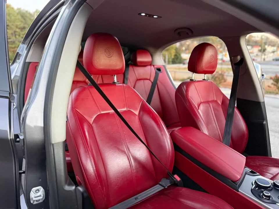 2019 Alfa Romeo Stelvio - Image 19 of 20