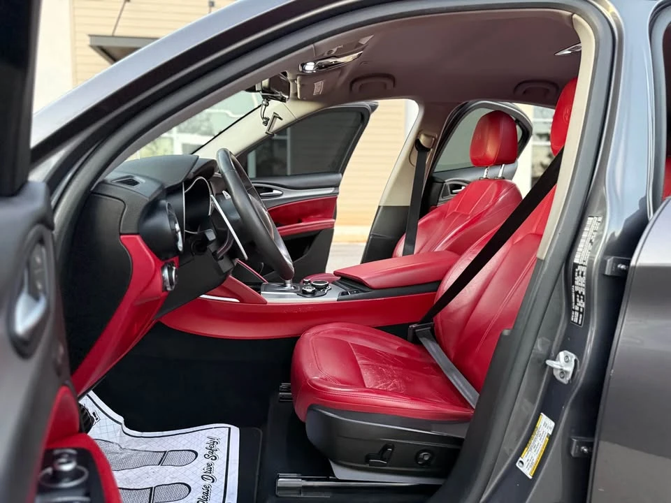 2019 Alfa Romeo Stelvio - Image 13 of 20