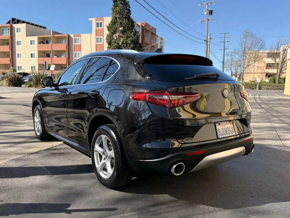 2019 Alfa Romeo Stelvio - Image 5 of 15