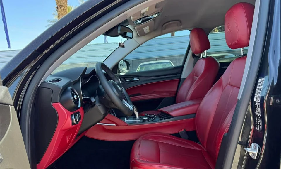 2019 Alfa Romeo Stelvio - Image 9 of 9