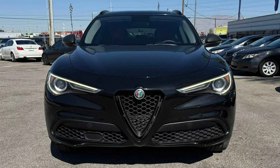 2019 Alfa Romeo Stelvio - Image 2 of 10