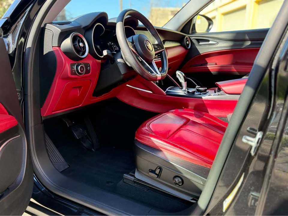 2019 Alfa Romeo Stelvio - Image 8 of 15