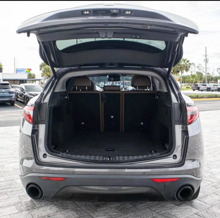 2019 Alfa Romeo Stelvio - Image 5 of 19