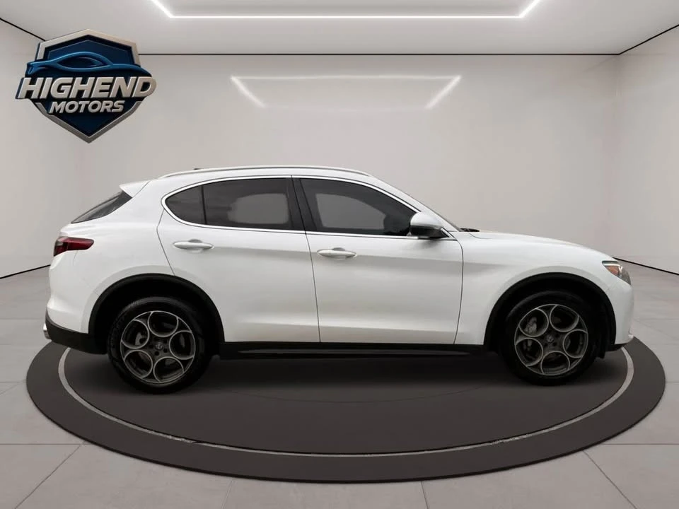 2019 Alfa Romeo Stelvio - Image 5 of 12