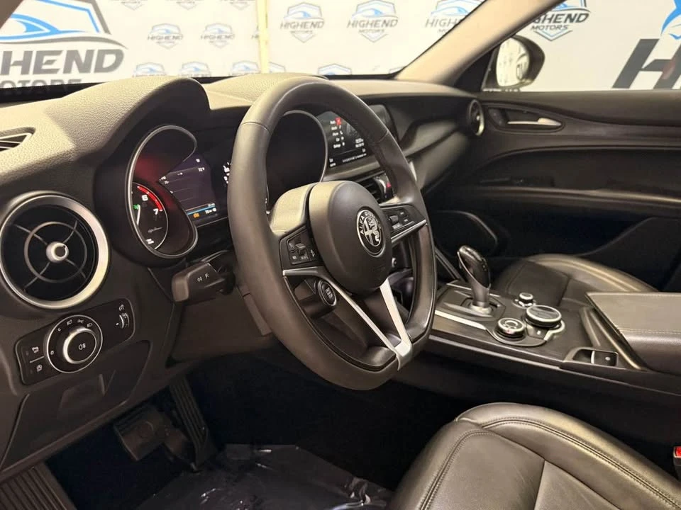 2019 Alfa Romeo Stelvio - Image 8 of 12