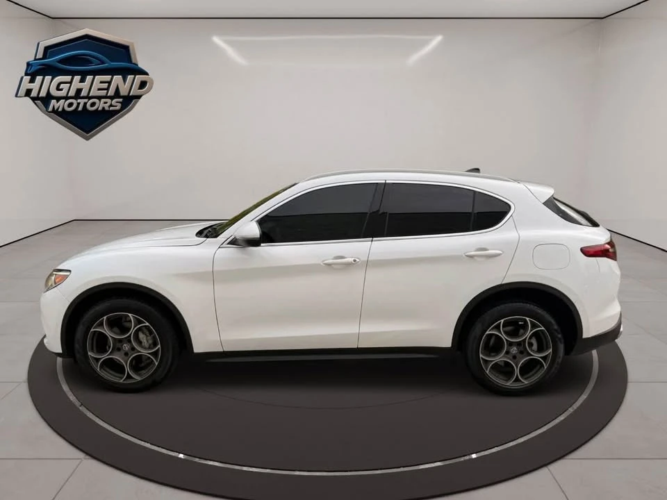 2019 Alfa Romeo Stelvio - Image 2 of 12