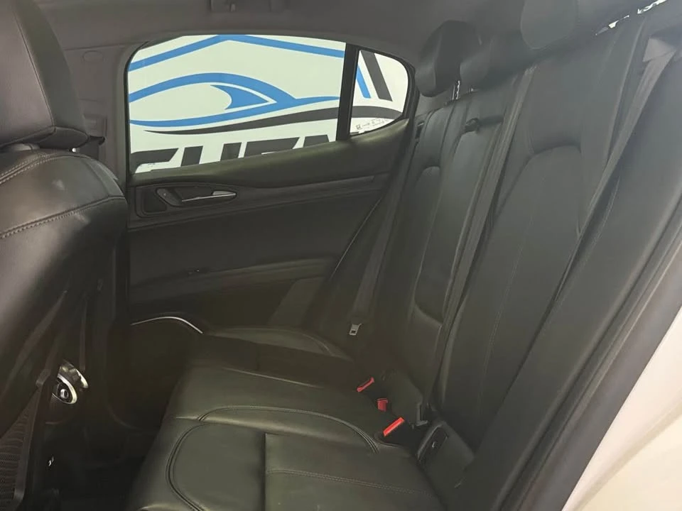 2019 Alfa Romeo Stelvio - Image 9 of 12