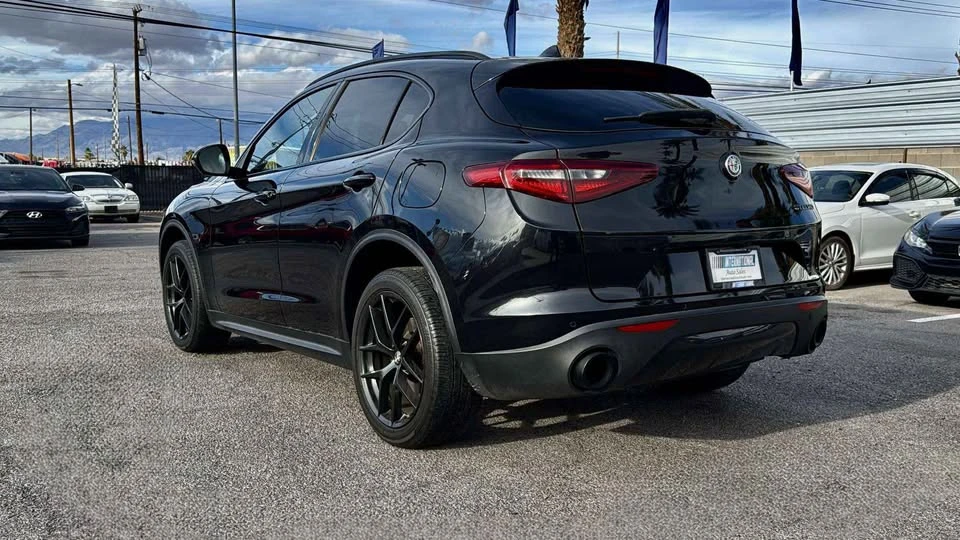 2019 Alfa Romeo Stelvio - Image 5 of 12