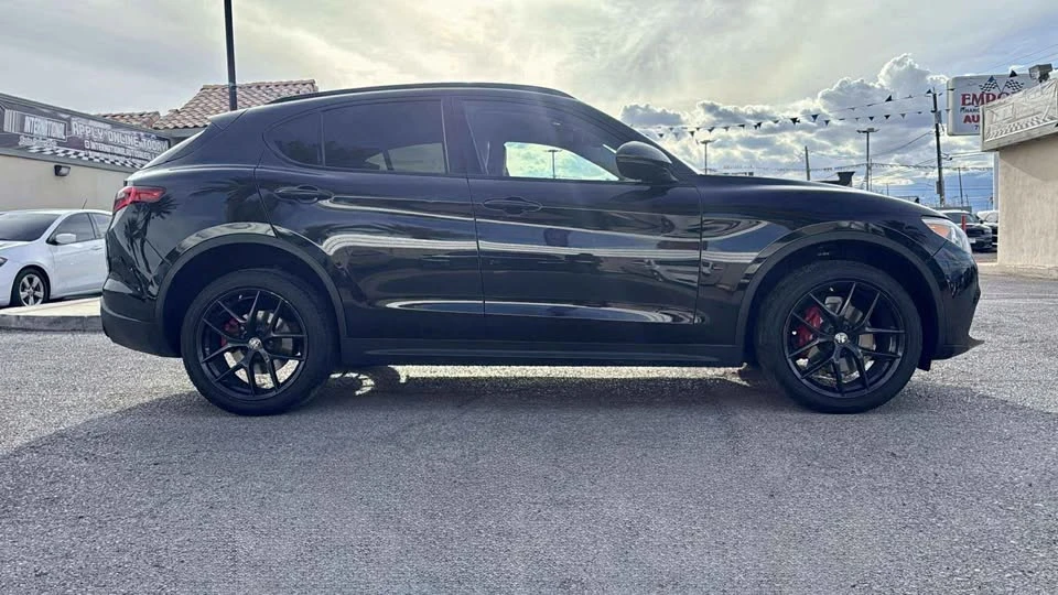 2019 Alfa Romeo Stelvio - Image 8 of 12