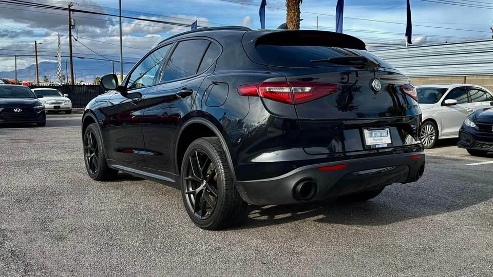 2019 Alfa Romeo Stelvio - Image 5 of 12