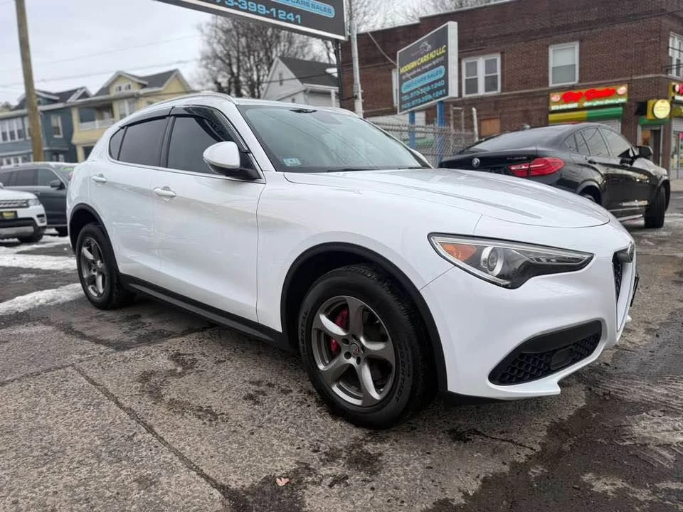 2019 Alfa Romeo Stelvio - Image 2 of 10