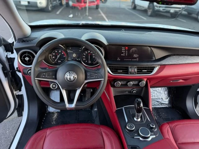 2019 Alfa Romeo Stelvio - Image 15 of 23